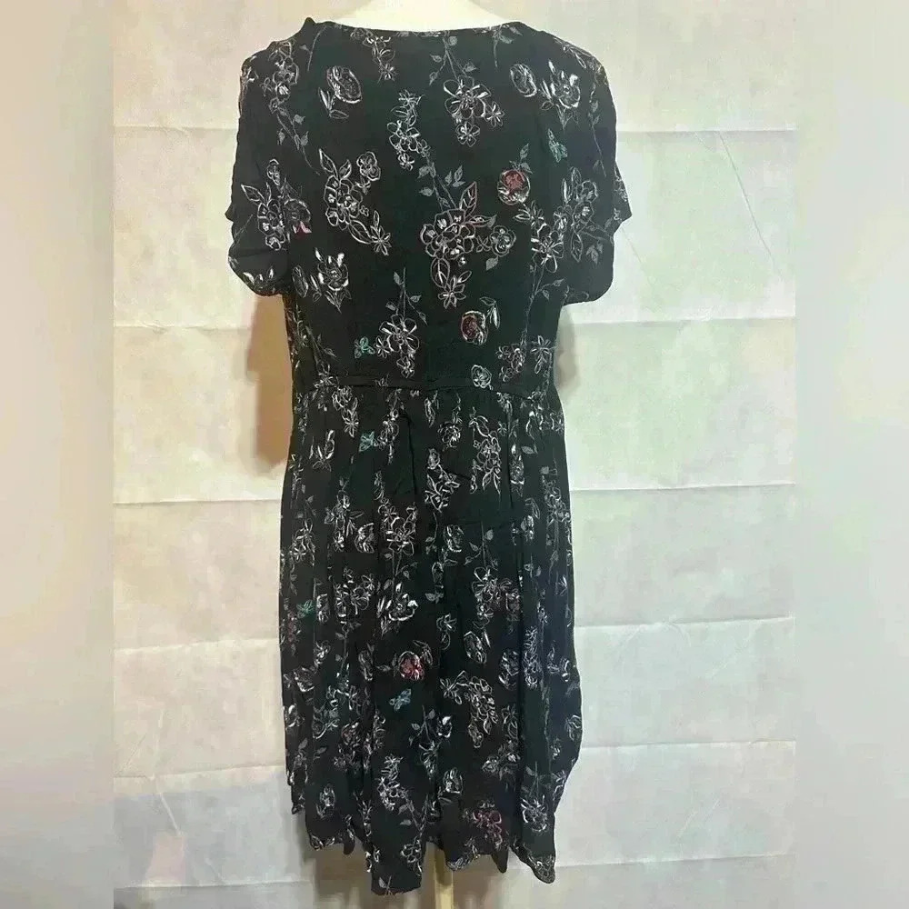 Torrid Challis Dress Women 1X Black Floral Lace Up Girly Flowy Midi Comfort